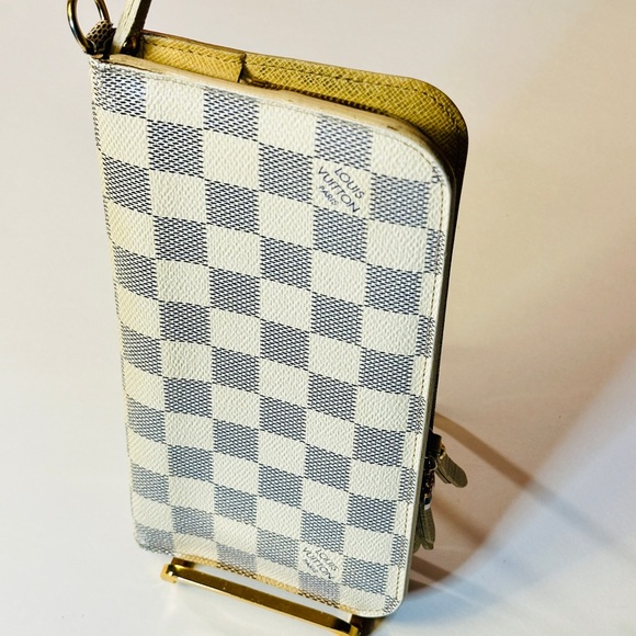 Louis Vuitton damier long bifold wallet. - Picture 12 of 16